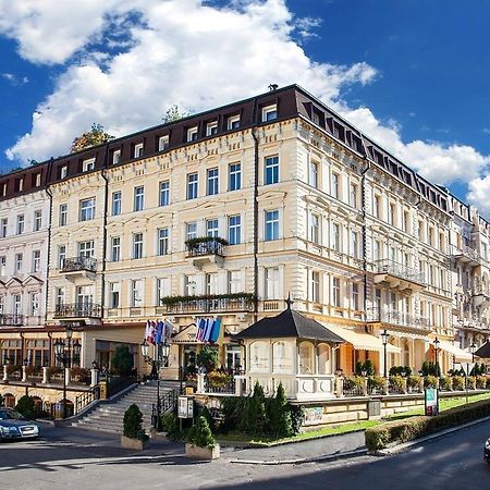 Krivan Hotel カルロヴィ・ヴァリ エクステリア 写真